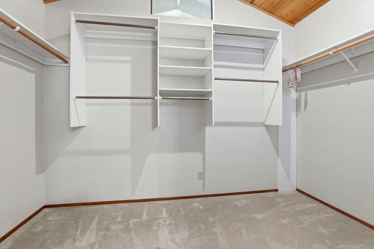 Detail Gallery Image 21 of 66 For 53 La Rancheria, Carmel Valley,  CA 93924 - 4 Beds | 3 Baths