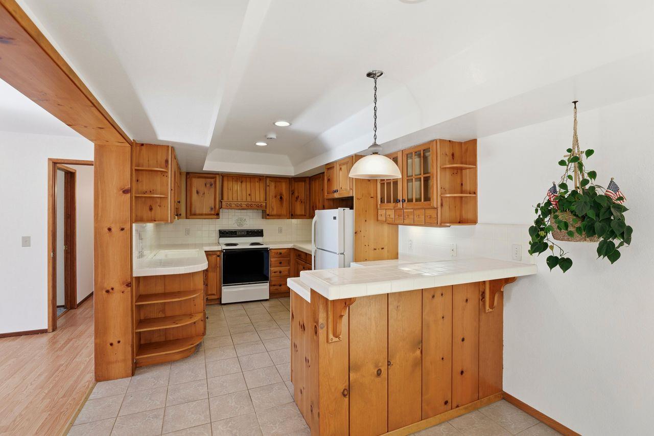 Detail Gallery Image 31 of 66 For 53 La Rancheria, Carmel Valley,  CA 93924 - 4 Beds | 3 Baths