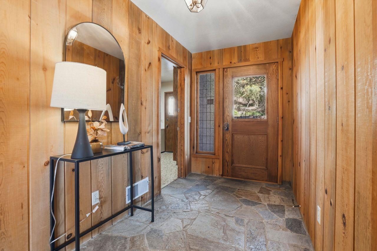 Detail Gallery Image 4 of 66 For 53 La Rancheria, Carmel Valley,  CA 93924 - 4 Beds | 3 Baths