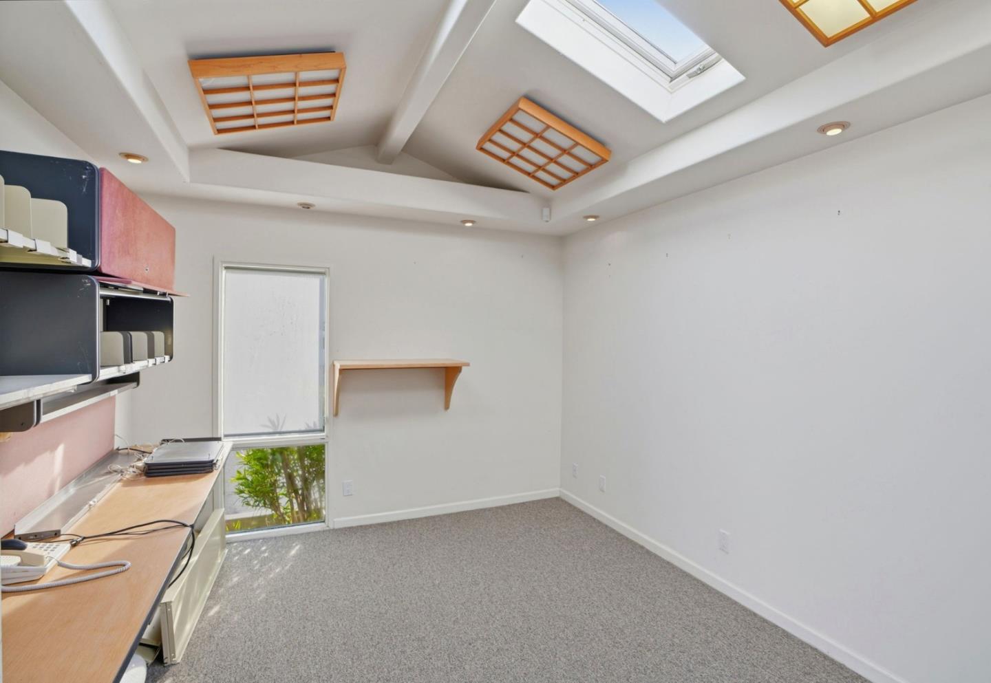 Detail Gallery Image 15 of 20 For 167 El Dorado St, Monterey,  CA 93940 - 1 Beds | 0/1 Baths