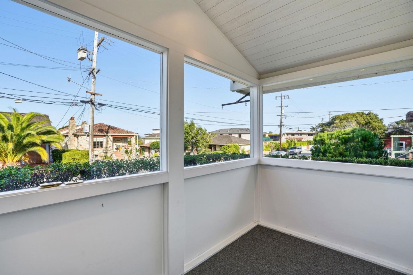 Detail Gallery Image 5 of 20 For 167 El Dorado St, Monterey,  CA 93940 - 1 Beds | 0/1 Baths