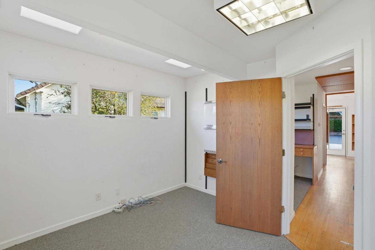 Detail Gallery Image 6 of 20 For 167 El Dorado St, Monterey,  CA 93940 - 1 Beds | 0/1 Baths