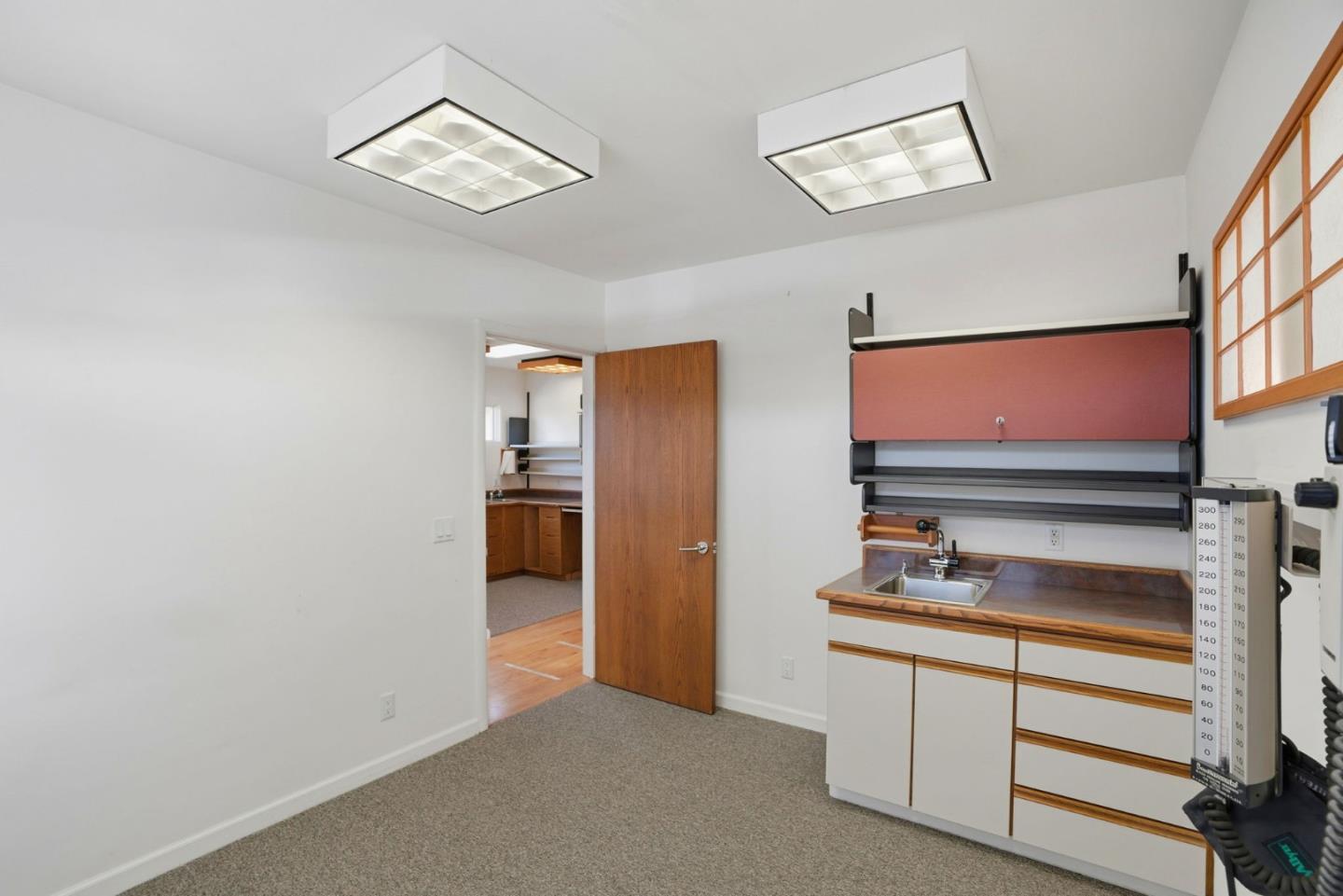 Detail Gallery Image 9 of 20 For 167 El Dorado St, Monterey,  CA 93940 - 1 Beds | 0/1 Baths