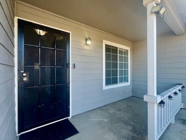 Detail Gallery Image 3 of 30 For 16100 5th St, Lathrop,  CA 95330 - 3 Beds | 2 Baths