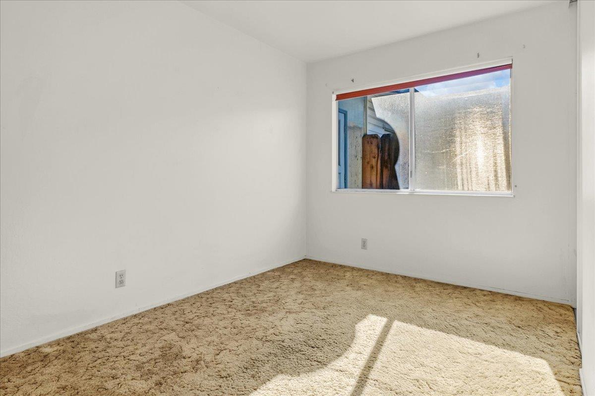 Detail Gallery Image 16 of 27 For 1661 Klamath Dr, Salinas,  CA 93906 - 4 Beds | 2 Baths