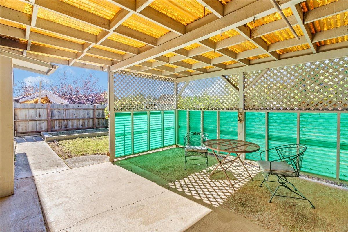 Detail Gallery Image 22 of 27 For 1661 Klamath Dr, Salinas,  CA 93906 - 4 Beds | 2 Baths