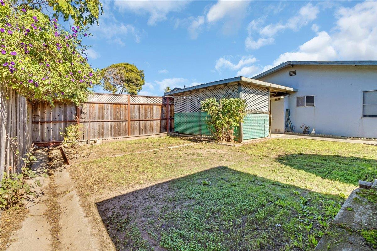 Detail Gallery Image 25 of 27 For 1661 Klamath Dr, Salinas,  CA 93906 - 4 Beds | 2 Baths