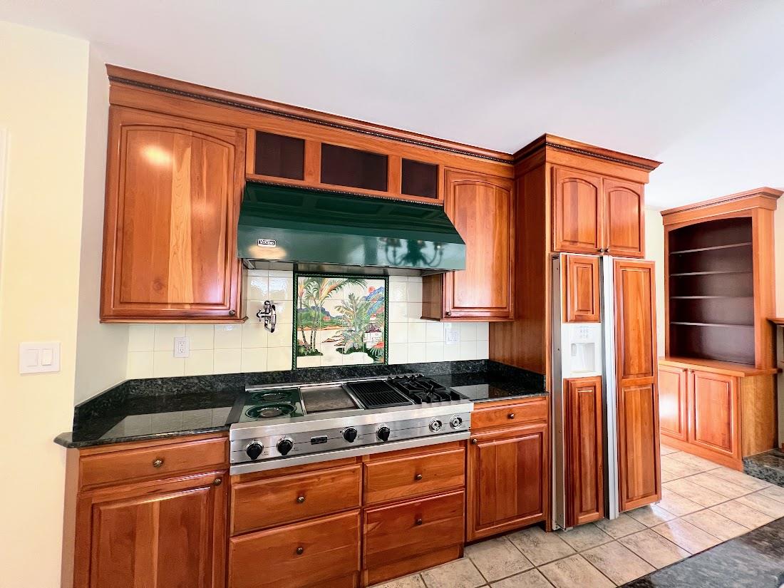 Detail Gallery Image 6 of 41 For 150 Flying Mist Isle, Foster City,  CA 94404 - 4 Beds | 2/1 Baths