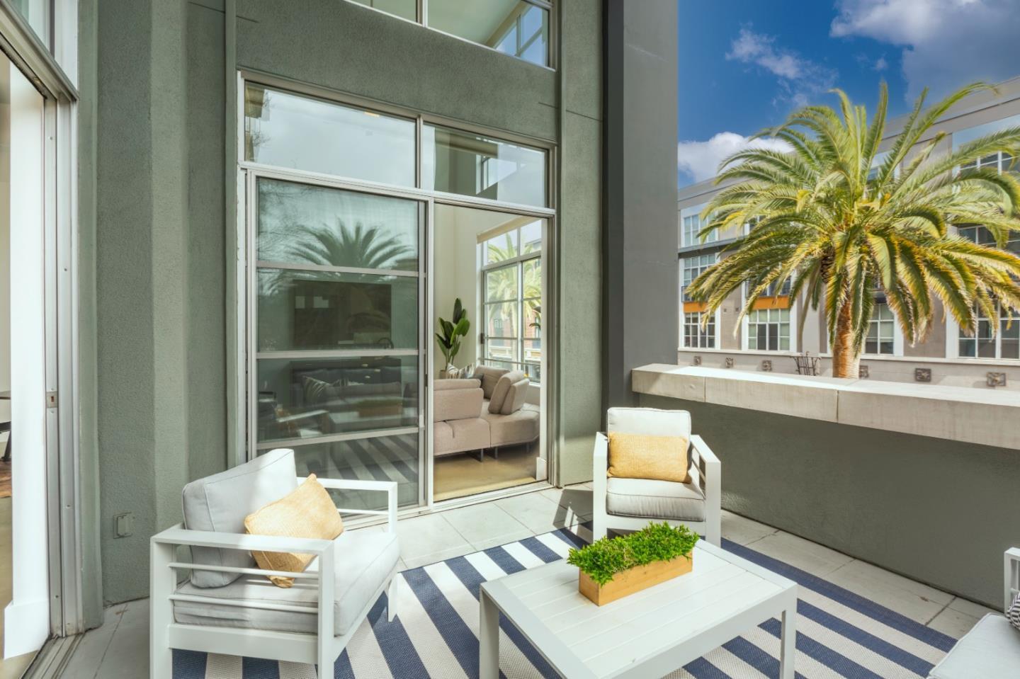 Detail Gallery Image 11 of 16 For 333 Santana Row #201,  San Jose,  CA 95128 - 3 Beds | 3 Baths