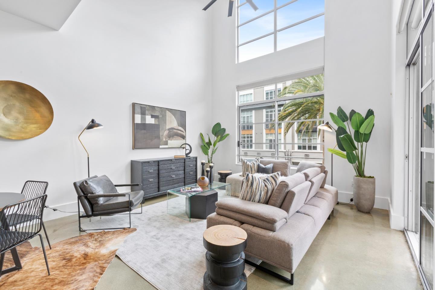 Detail Gallery Image 3 of 16 For 333 Santana Row #201,  San Jose,  CA 95128 - 3 Beds | 3 Baths