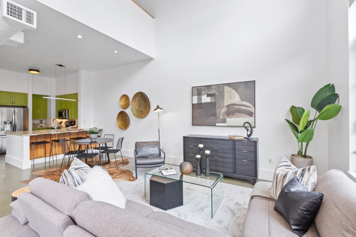 Detail Gallery Image 4 of 16 For 333 Santana Row #201,  San Jose,  CA 95128 - 3 Beds | 3 Baths