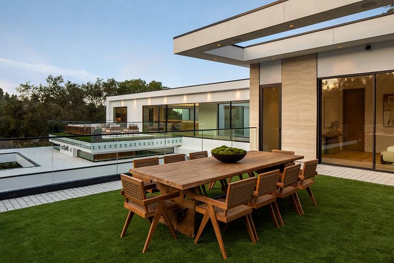 Detail Gallery Image 21 of 34 For 349 Walsh Rd, Atherton,  CA 94027 - 5 Beds | 6/2 Baths