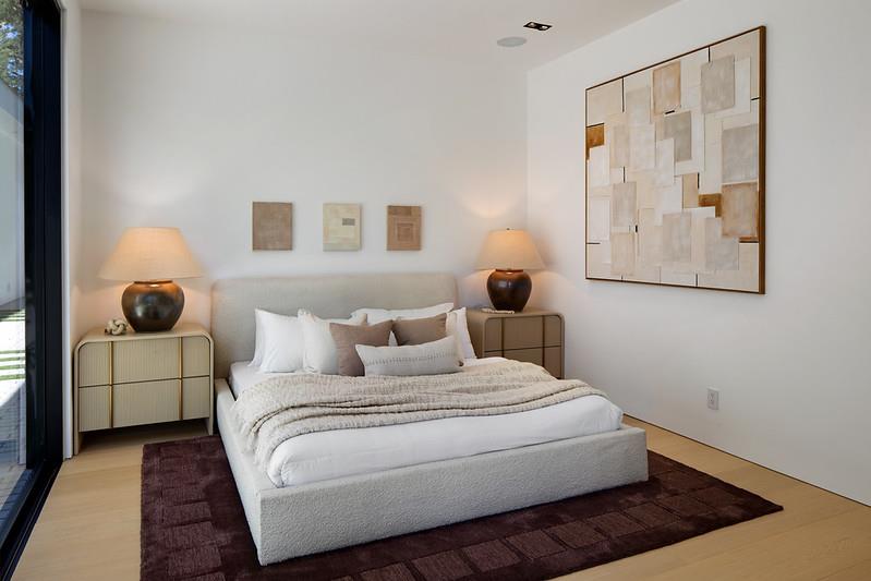 Detail Gallery Image 27 of 34 For 349 Walsh Rd, Atherton,  CA 94027 - 5 Beds | 6/2 Baths