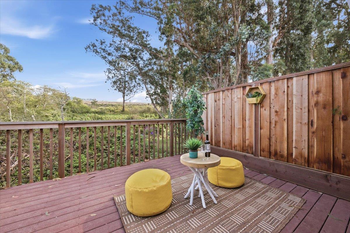 Detail Gallery Image 12 of 13 For 957 S Arnold Way, Half Moon Bay,  CA 94019 - 2 Beds | 1 Baths