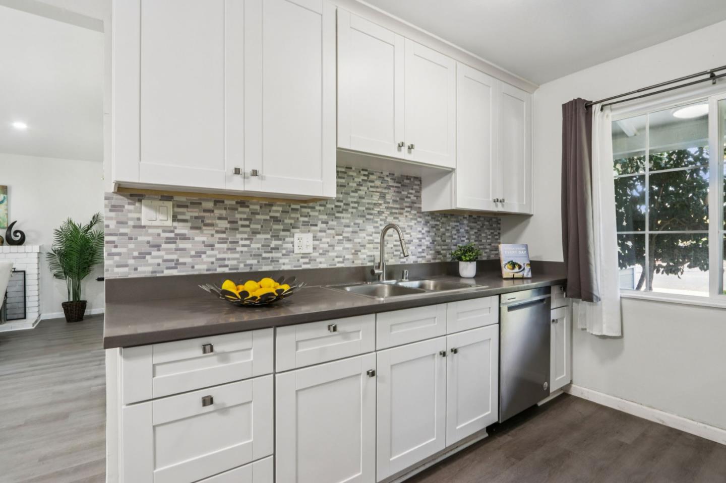 Detail Gallery Image 16 of 44 For 640 Coyote Rd, San Jose,  CA 95111 - 3 Beds | 2 Baths