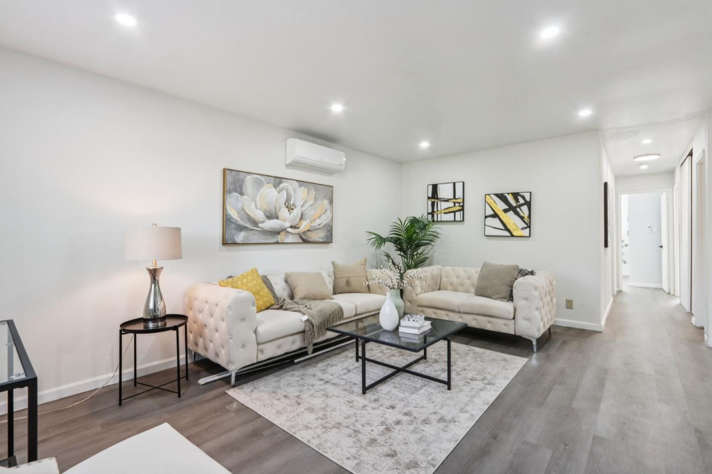 Detail Gallery Image 3 of 44 For 640 Coyote Rd, San Jose,  CA 95111 - 3 Beds | 2 Baths