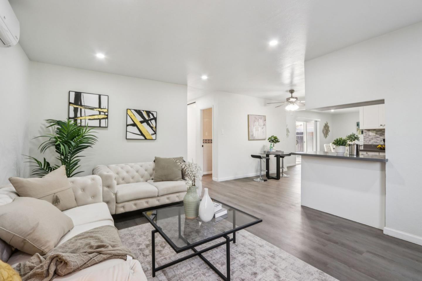 Detail Gallery Image 4 of 44 For 640 Coyote Rd, San Jose,  CA 95111 - 3 Beds | 2 Baths