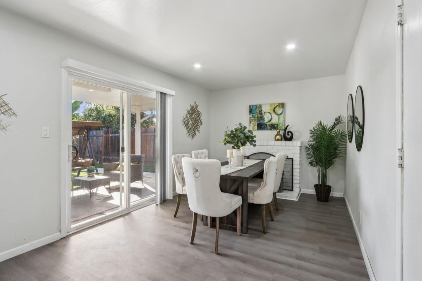 Detail Gallery Image 8 of 44 For 640 Coyote Rd, San Jose,  CA 95111 - 3 Beds | 2 Baths