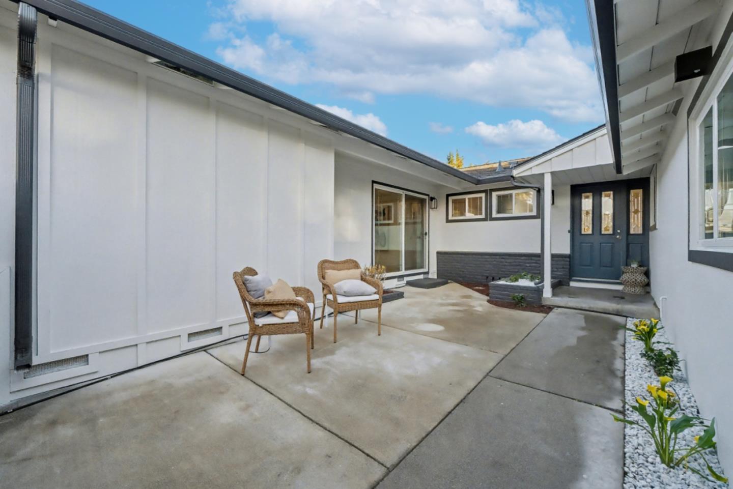 Detail Gallery Image 19 of 22 For 836 Peach Ave, Sunnyvale,  CA 94087 - 4 Beds | 2 Baths