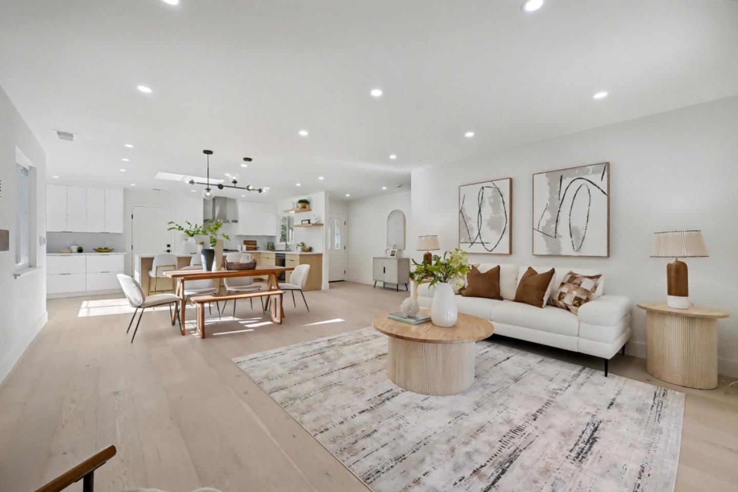 Detail Gallery Image 6 of 22 For 836 Peach Ave, Sunnyvale,  CA 94087 - 4 Beds | 2 Baths