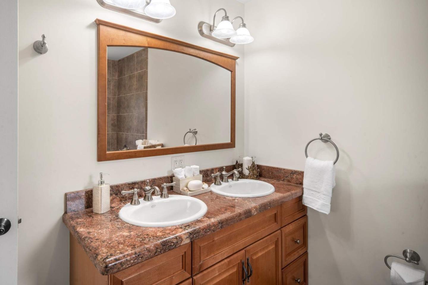 Detail Gallery Image 20 of 26 For 1109 Mcclellan Ave, Monterey,  CA 93940 - 3 Beds | 2 Baths