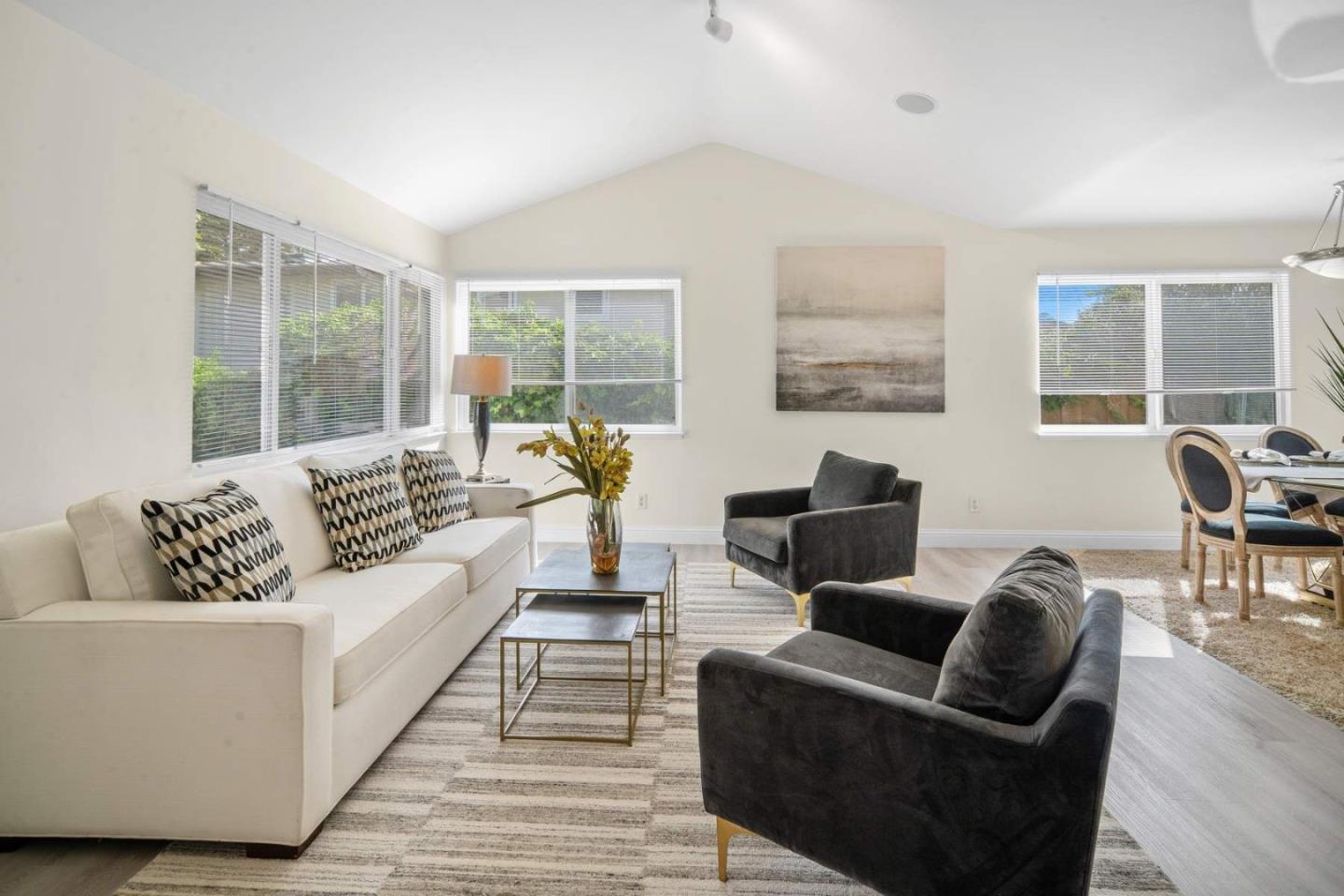 Detail Gallery Image 3 of 26 For 1109 Mcclellan Ave, Monterey,  CA 93940 - 3 Beds | 2 Baths