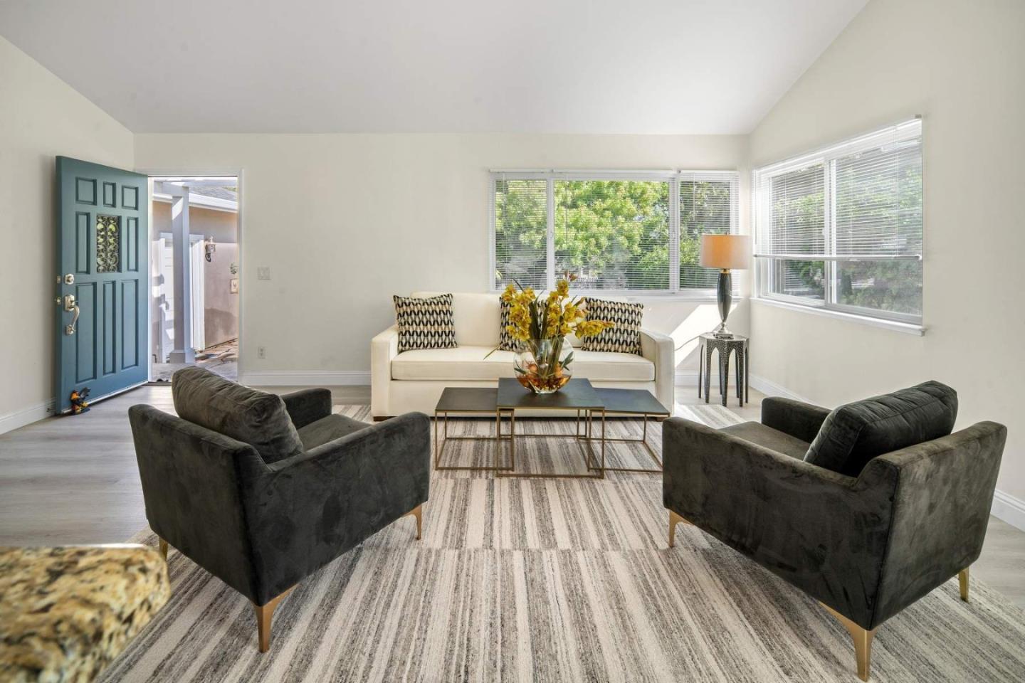 Detail Gallery Image 6 of 26 For 1109 Mcclellan Ave, Monterey,  CA 93940 - 3 Beds | 2 Baths