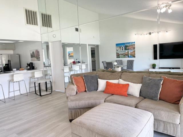 Detail Gallery Image 10 of 25 For 40280 Bay Hill Way, Palm Desert,  CA 92211 - 2 Beds | 2 Baths