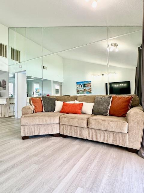 Detail Gallery Image 11 of 25 For 40280 Bay Hill Way, Palm Desert,  CA 92211 - 2 Beds | 2 Baths