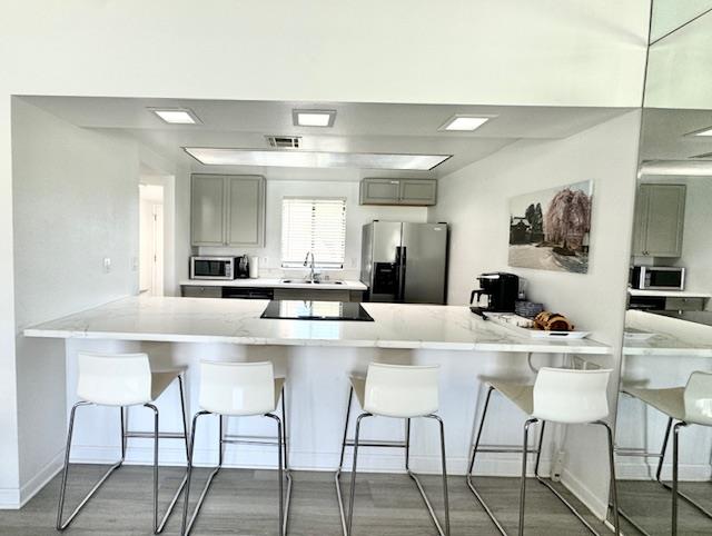 Detail Gallery Image 2 of 25 For 40280 Bay Hill Way, Palm Desert,  CA 92211 - 2 Beds | 2 Baths