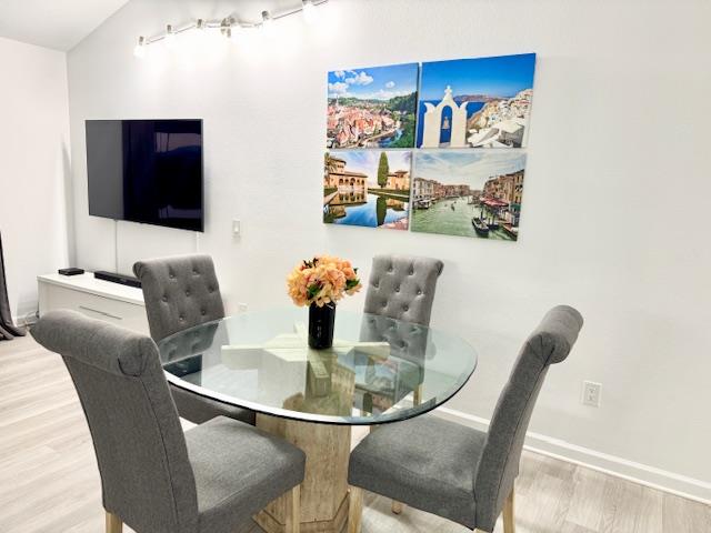 Detail Gallery Image 6 of 25 For 40280 Bay Hill Way, Palm Desert,  CA 92211 - 2 Beds | 2 Baths