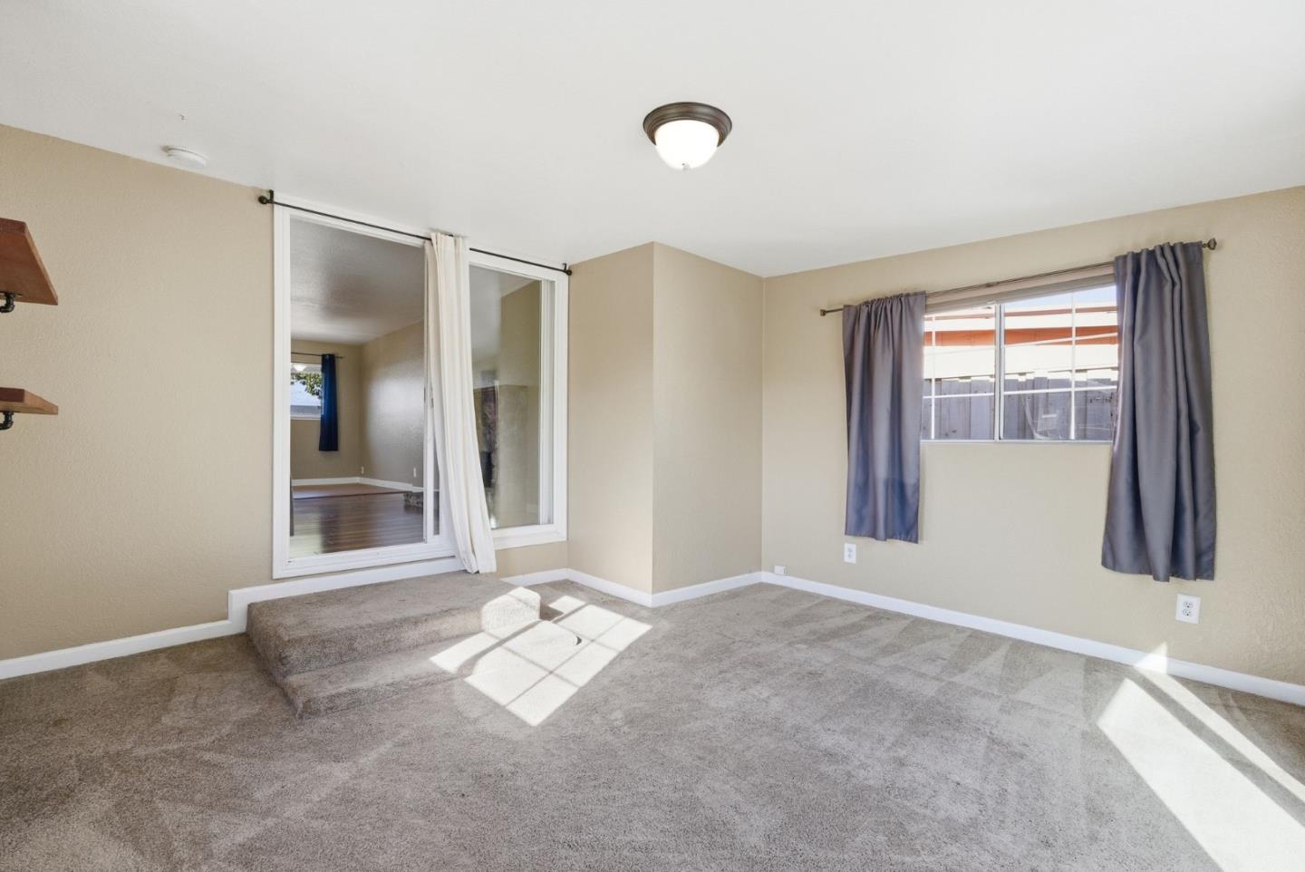 Detail Gallery Image 16 of 39 For 1650 S Wolfe Rd, Sunnyvale,  CA 94087 - 3 Beds | 2 Baths