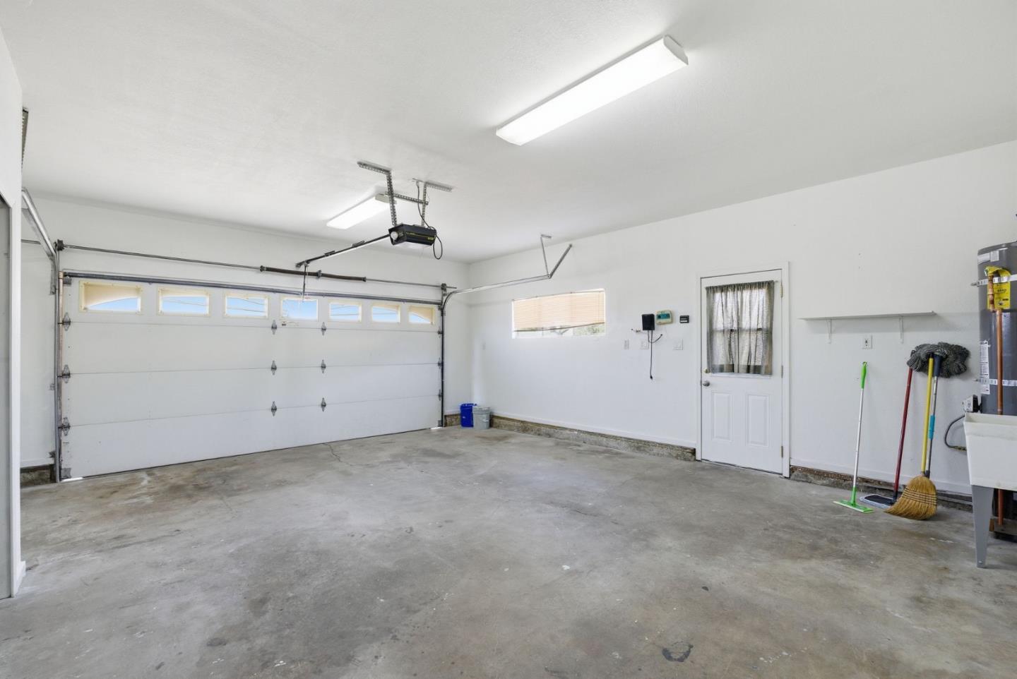 Detail Gallery Image 26 of 39 For 1650 S Wolfe Rd, Sunnyvale,  CA 94087 - 3 Beds | 2 Baths