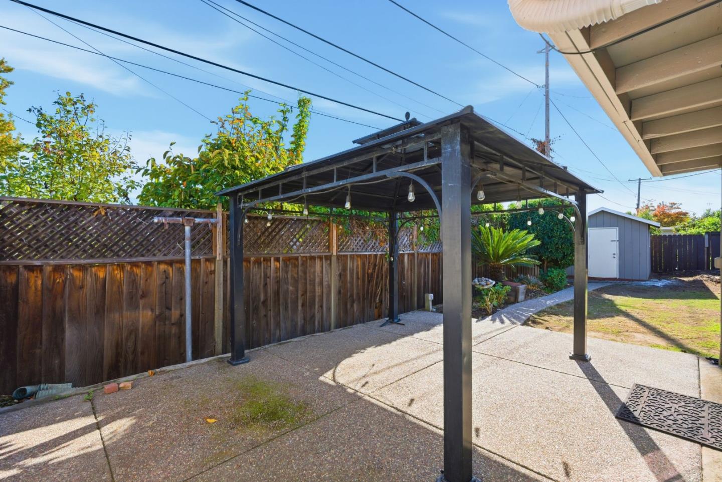 Detail Gallery Image 27 of 39 For 1650 S Wolfe Rd, Sunnyvale,  CA 94087 - 3 Beds | 2 Baths