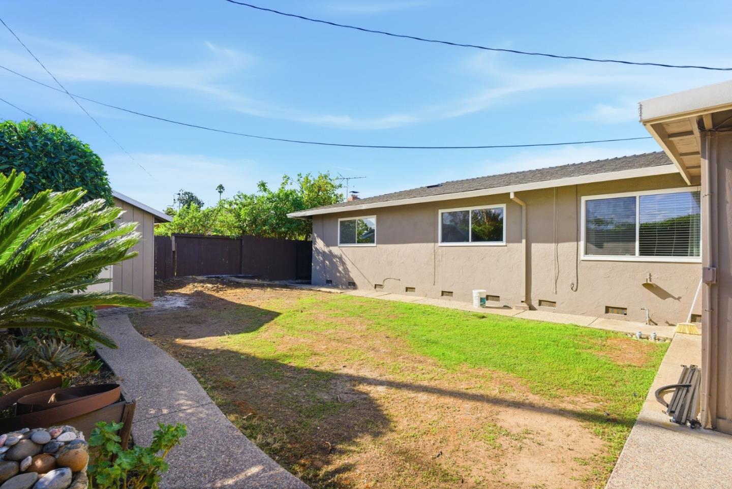 Detail Gallery Image 29 of 39 For 1650 S Wolfe Rd, Sunnyvale,  CA 94087 - 3 Beds | 2 Baths