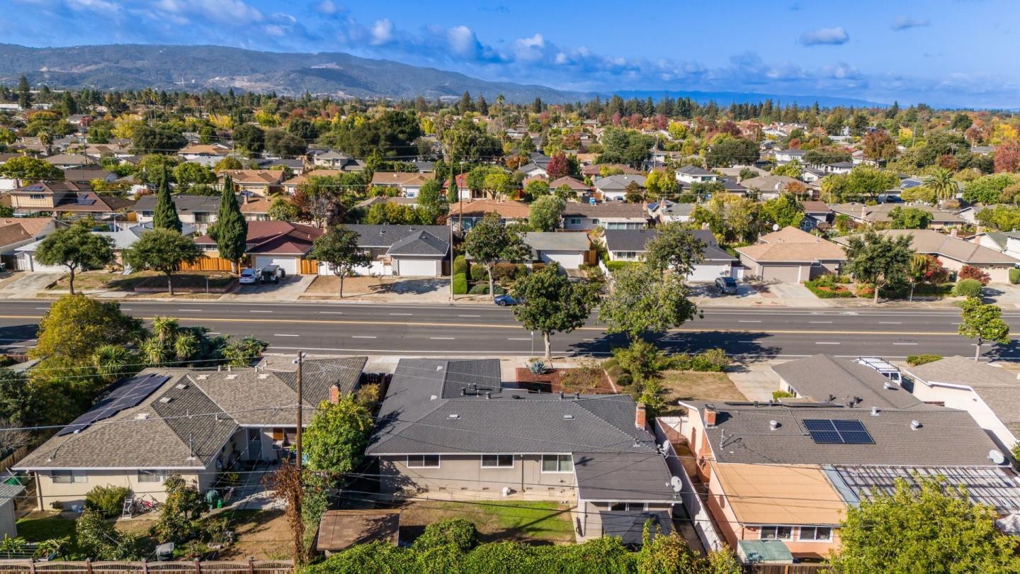 Detail Gallery Image 33 of 39 For 1650 S Wolfe Rd, Sunnyvale,  CA 94087 - 3 Beds | 2 Baths