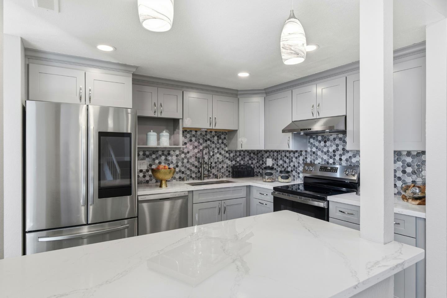 Detail Gallery Image 11 of 48 For 25 Terfidia Ln, Milpitas,  CA 95035 - 3 Beds | 2/1 Baths