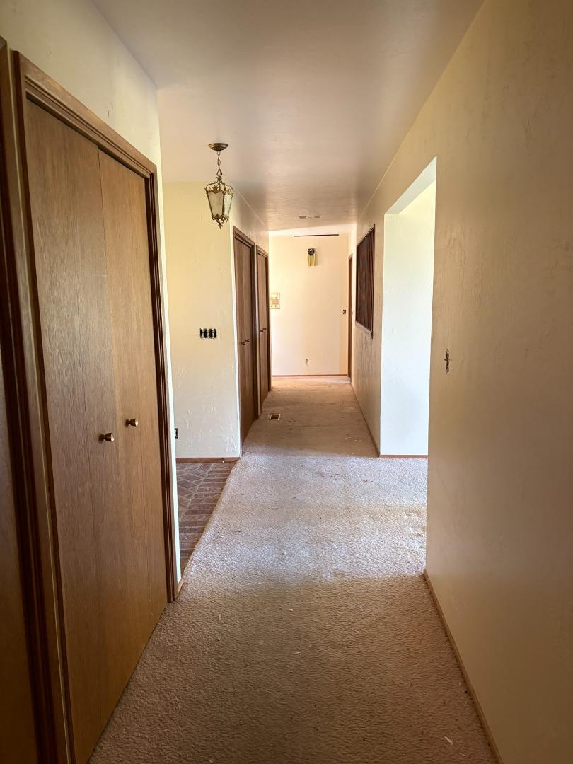 Detail Gallery Image 11 of 13 For 12130 Foothill Ln, Los Altos Hills,  CA 94022 - 4 Beds | 2/1 Baths