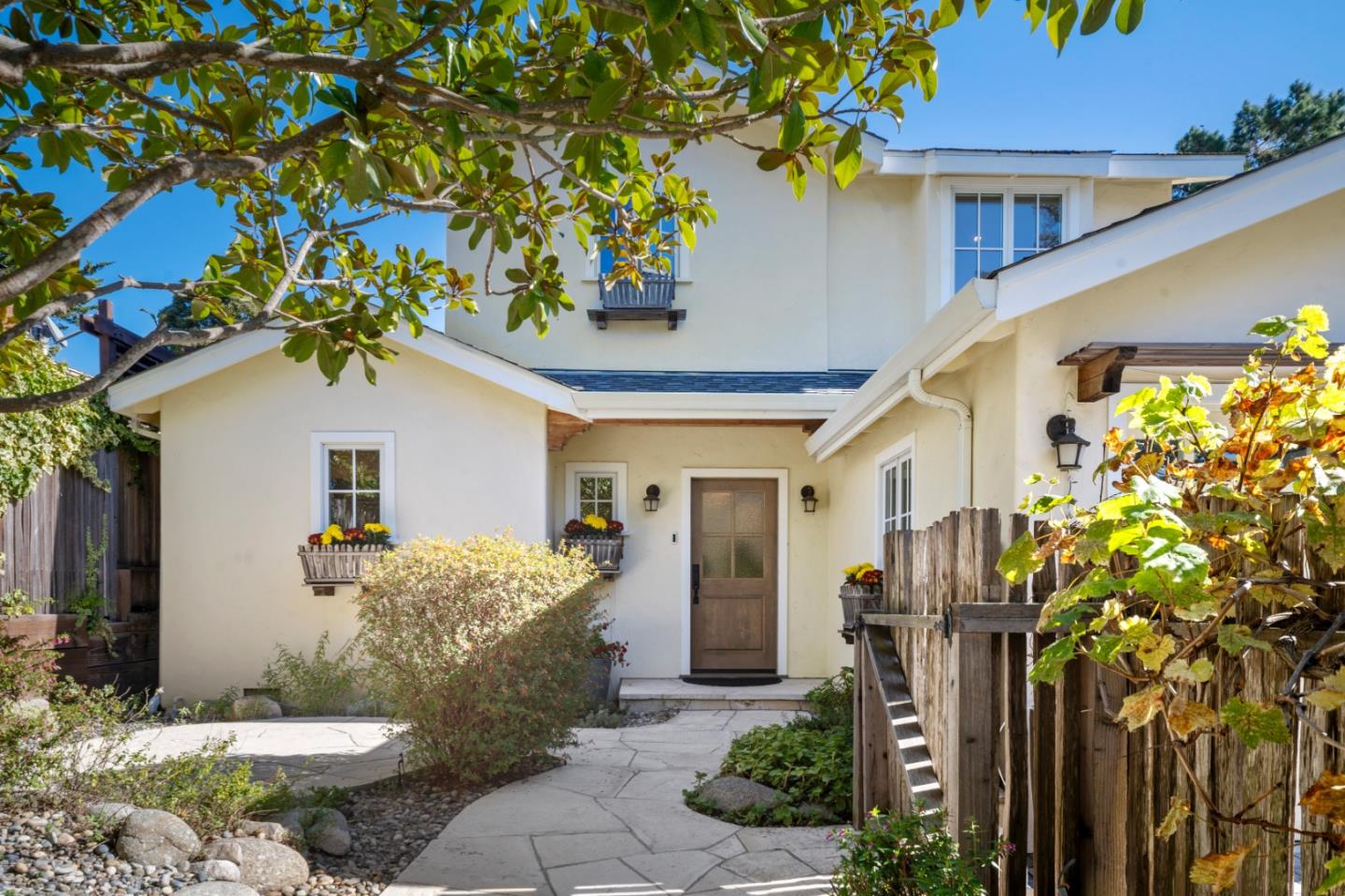 Detail Gallery Image 21 of 23 For 24817 Santa Fe St, Carmel,  CA 93923 - 3 Beds | 2/1 Baths