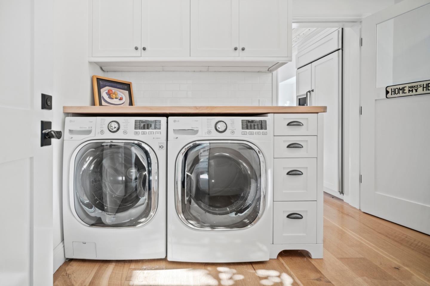 Detail Gallery Image 8 of 23 For 24817 Santa Fe St, Carmel,  CA 93923 - 3 Beds | 2/1 Baths