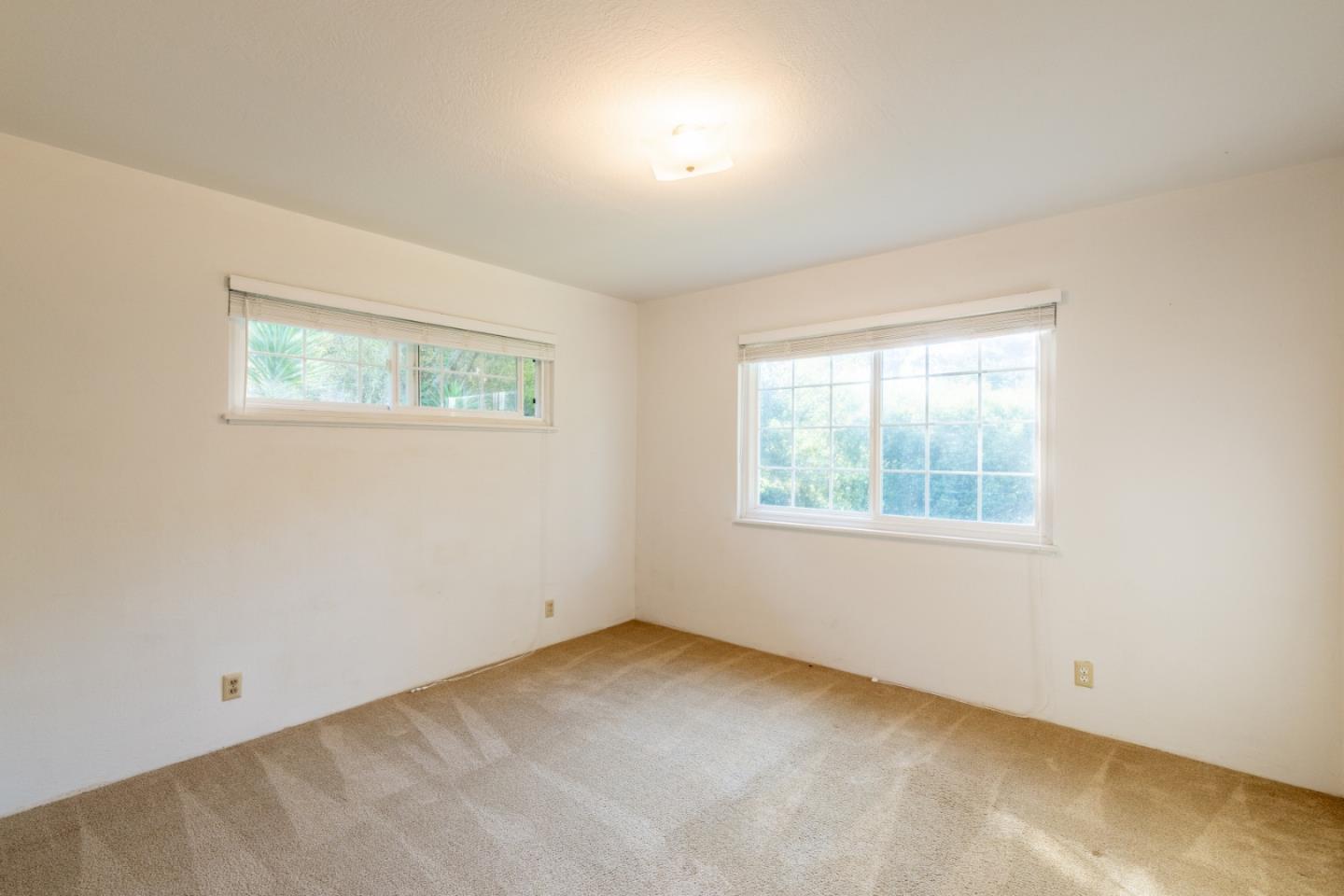 Detail Gallery Image 14 of 25 For 11th 2 E of Torres Ave, Carmel,  CA 93921 - 2 Beds | 1 Baths