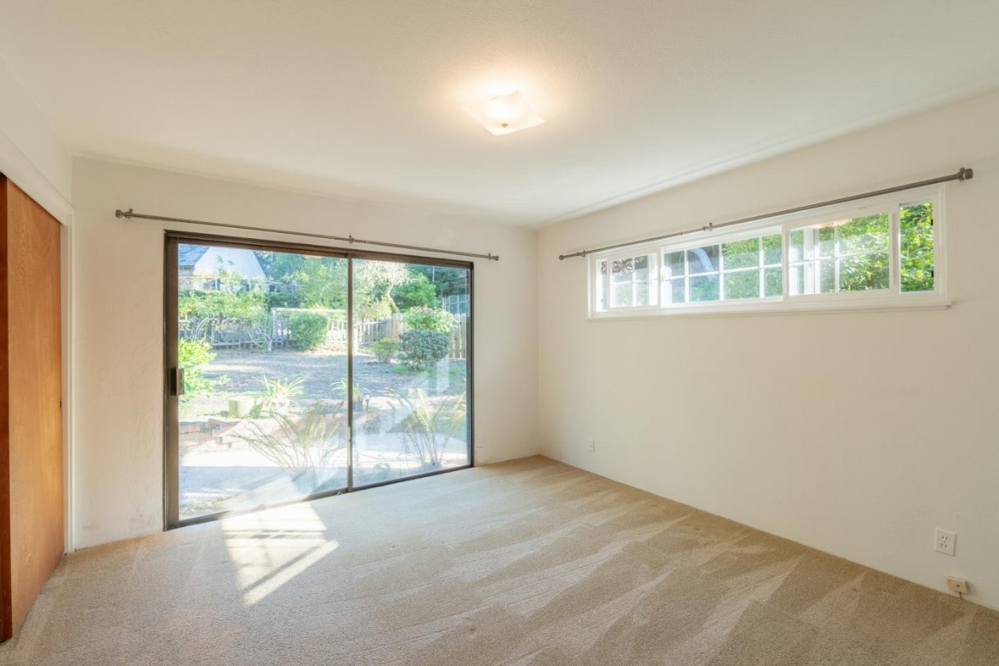 Detail Gallery Image 16 of 25 For 11th 2 E of Torres Ave, Carmel,  CA 93921 - 2 Beds | 1 Baths