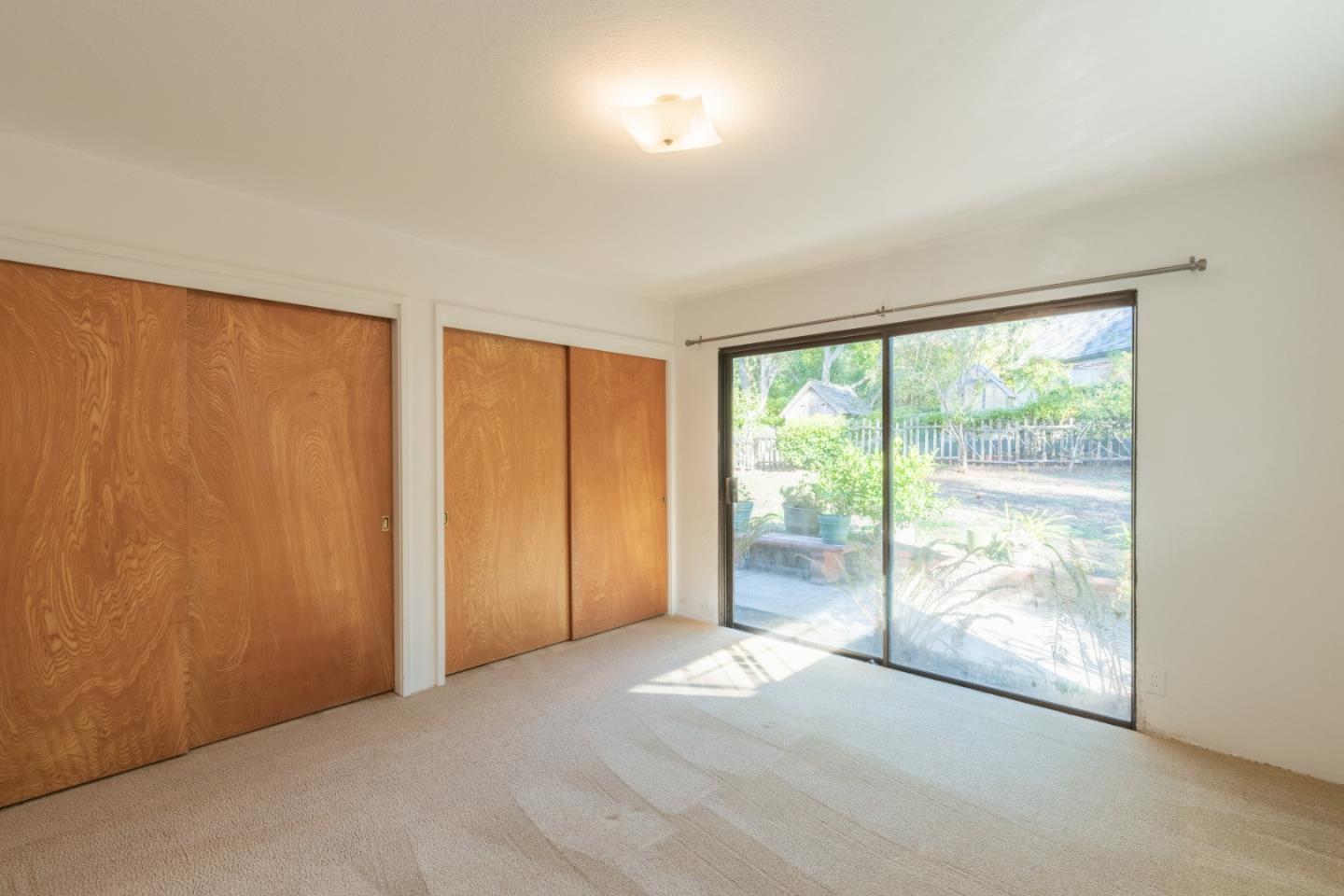 Detail Gallery Image 17 of 25 For 11th 2 E of Torres Ave, Carmel,  CA 93921 - 2 Beds | 1 Baths