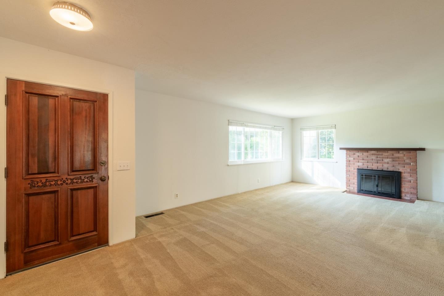 Detail Gallery Image 5 of 25 For 11th 2 E of Torres Ave, Carmel,  CA 93921 - 2 Beds | 1 Baths