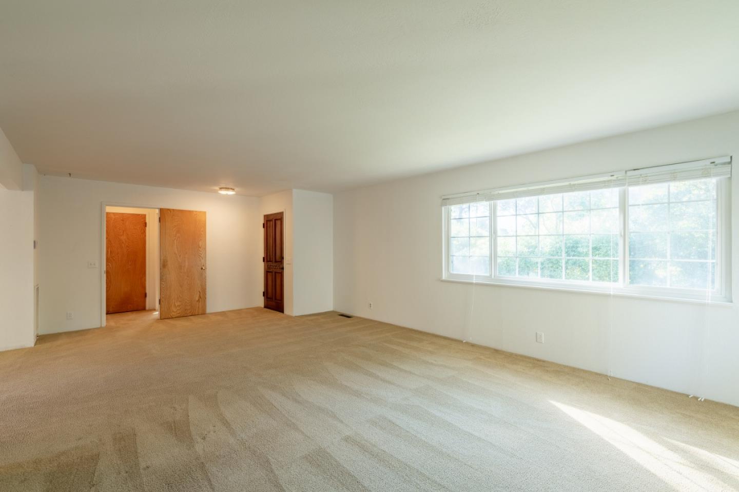 Detail Gallery Image 6 of 25 For 11th 2 E of Torres Ave, Carmel,  CA 93921 - 2 Beds | 1 Baths