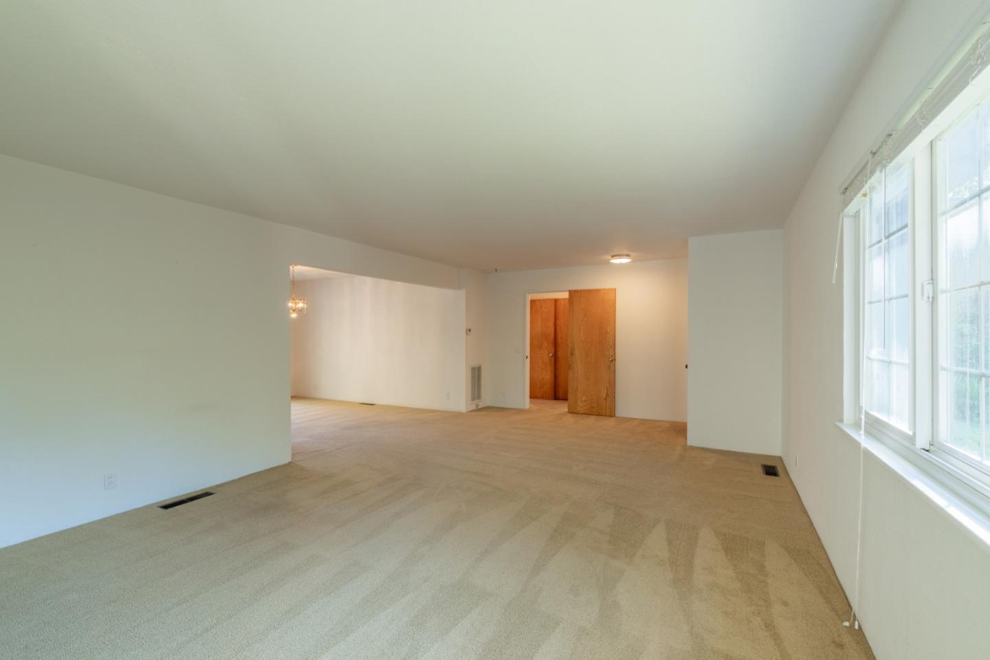 Detail Gallery Image 7 of 25 For 11th 2 E of Torres Ave, Carmel,  CA 93921 - 2 Beds | 1 Baths