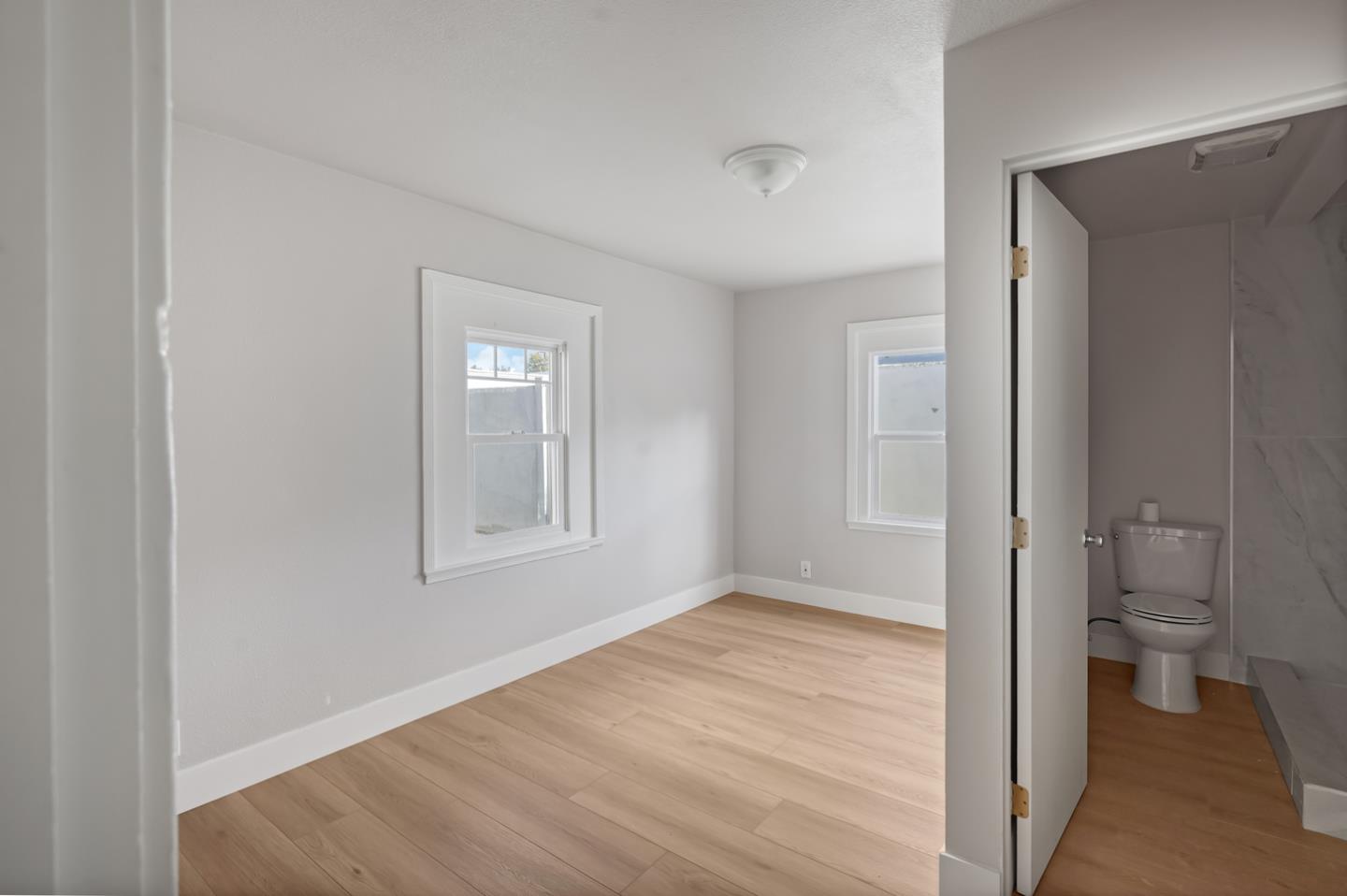 Detail Gallery Image 12 of 24 For 820 Jackson St, Mountain View,  CA 94043 - 4 Beds | 3 Baths