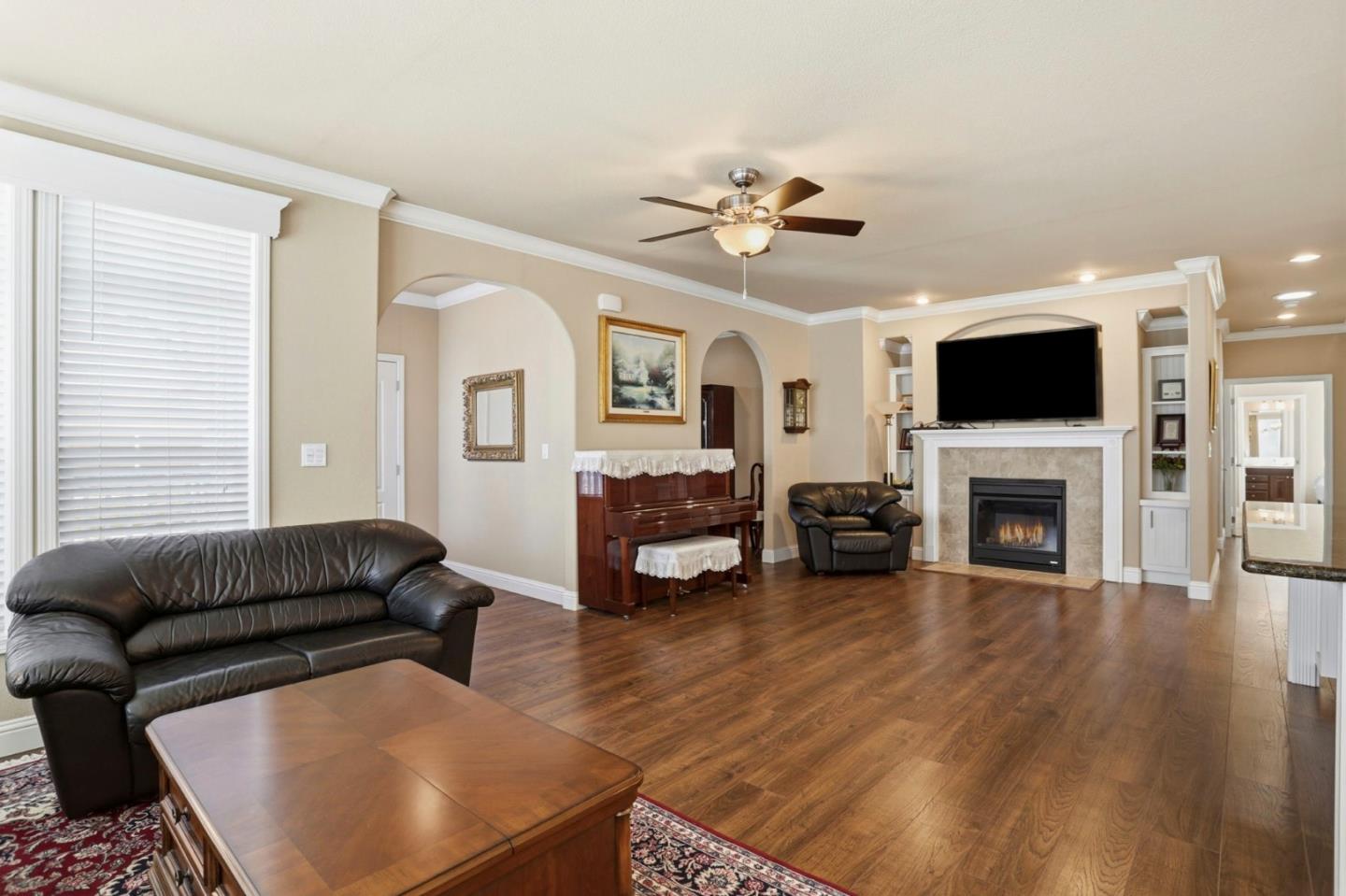 Detail Gallery Image 9 of 38 For 1111 Moorse Ave #40,  Sunnyvale,  CA 94089 - 3 Beds | 3 Baths