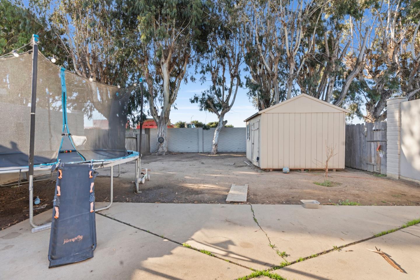 Detail Gallery Image 26 of 32 For 1635 Cherokee Dr, Salinas,  CA 93906 - 3 Beds | 2 Baths