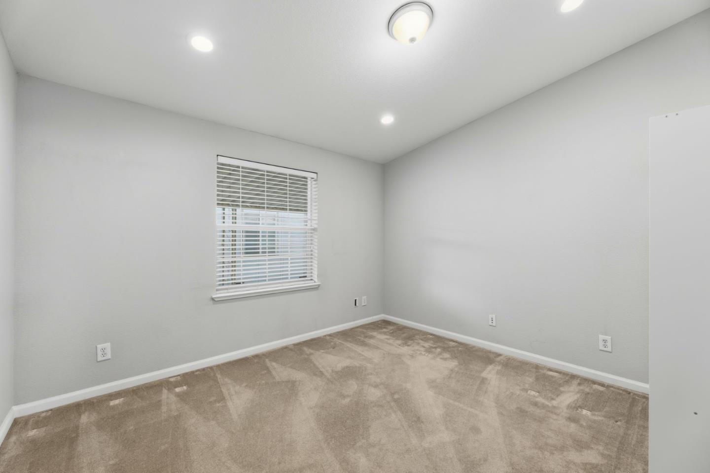 Detail Gallery Image 16 of 41 For 1085 Tasman Dr #201,  Sunnyvale,  CA 94089 - 3 Beds | 2 Baths